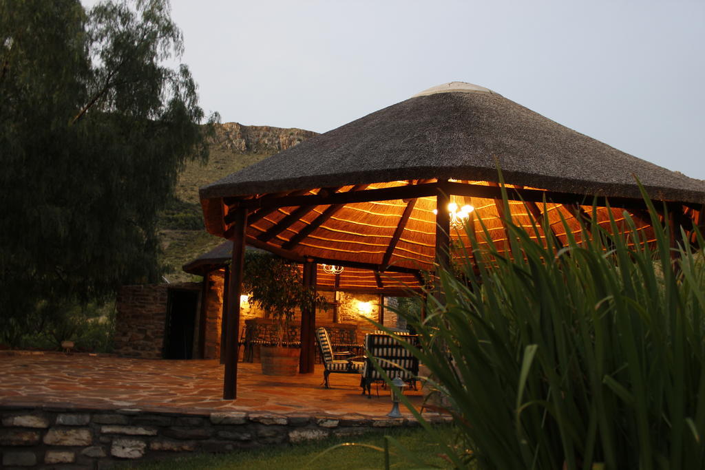 Lemoenfontein Guest House Бофорт Уест Екстериор снимка