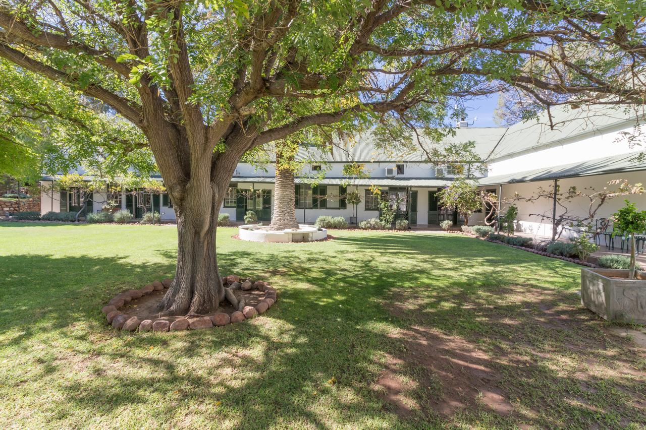 Lemoenfontein Guest House Бофорт Уест Екстериор снимка