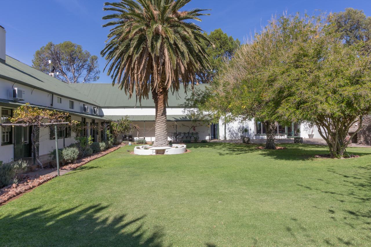 Lemoenfontein Guest House Бофорт Уест Екстериор снимка
