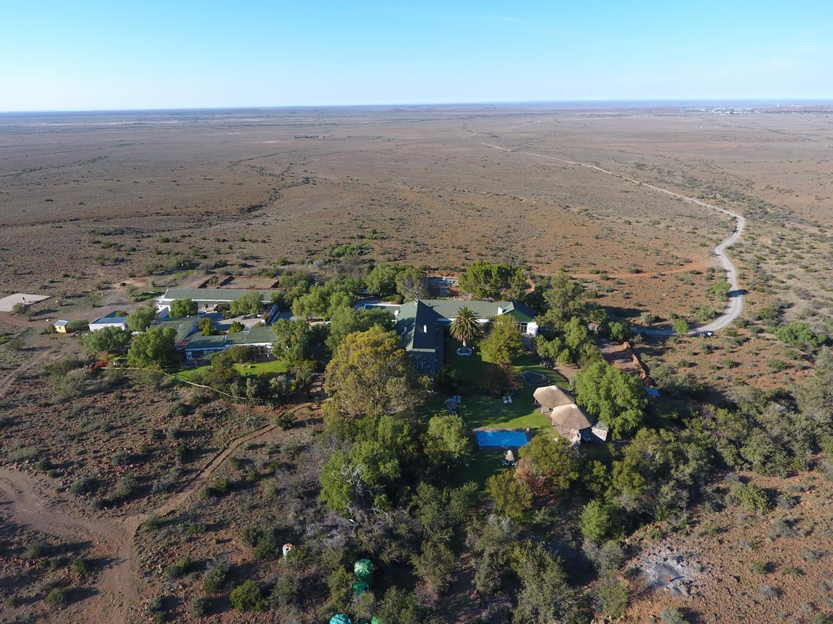 Lemoenfontein Guest House Бофорт Уест Екстериор снимка