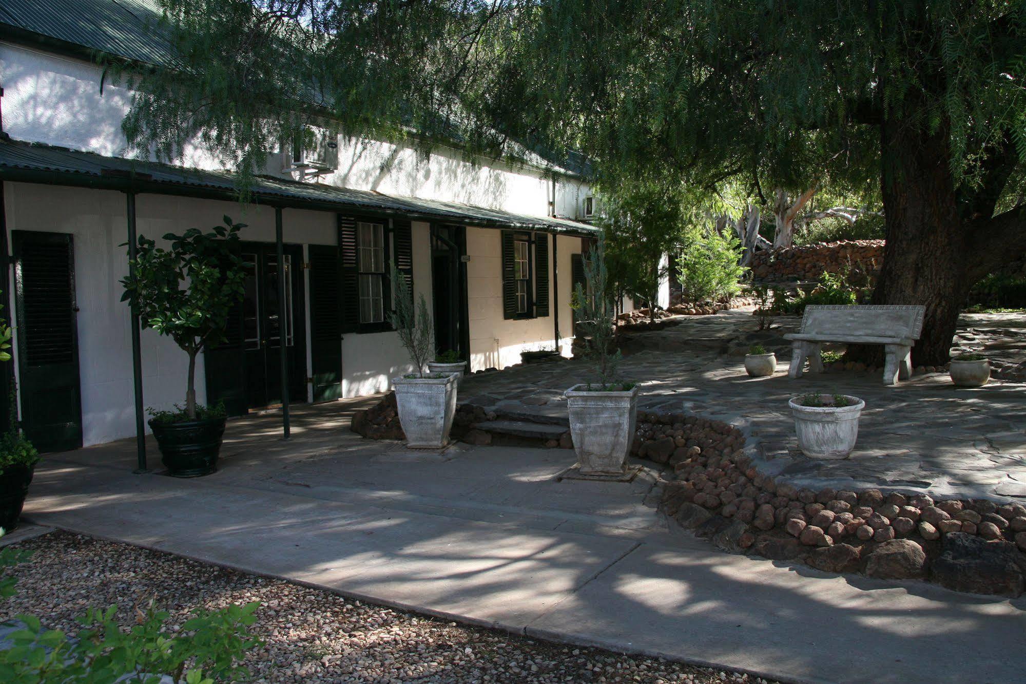 Lemoenfontein Guest House Бофорт Уест Екстериор снимка